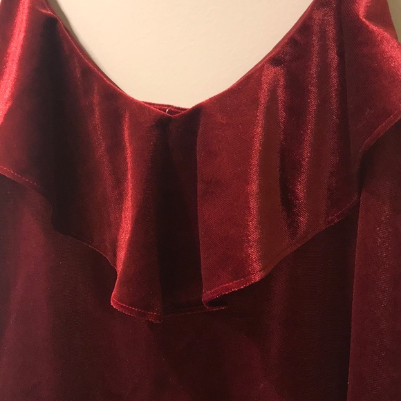 Velvet Ruffle Cami C2 - Picture 2 of 2
